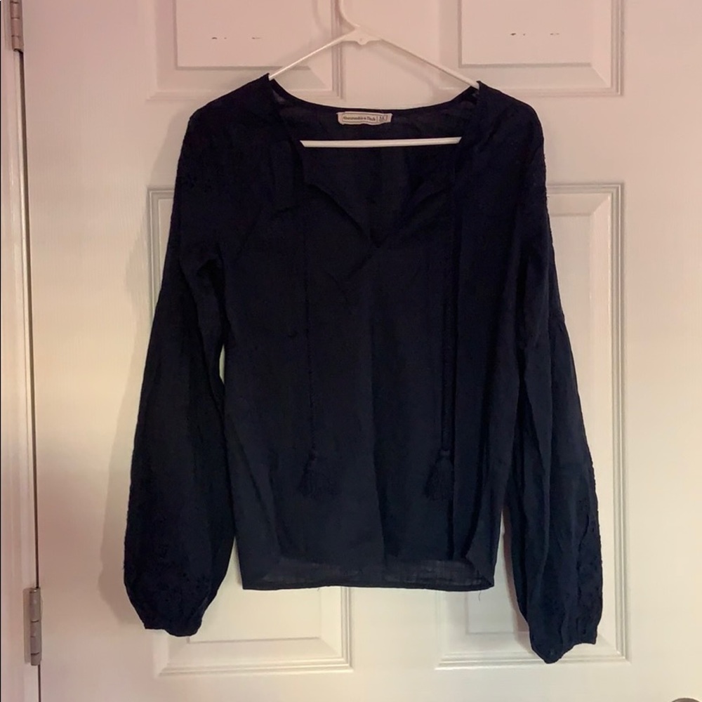 Abercrombie cutwork peasant top